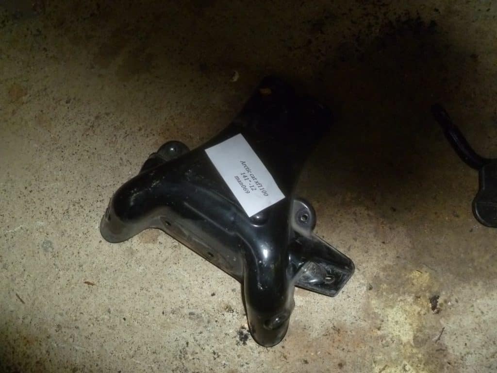 Arctic cat XF1100 141" -12 Chassiepyramid