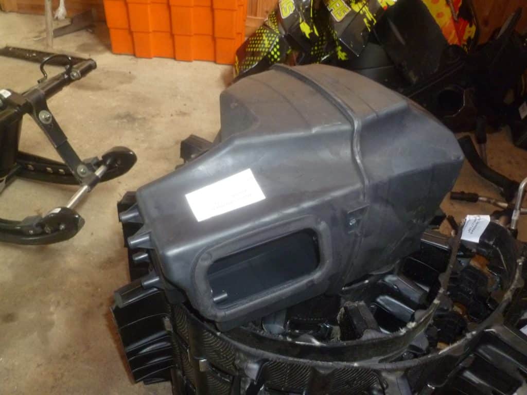 Polaris Switchback Assault 800 144" -17 Luftburk Stora