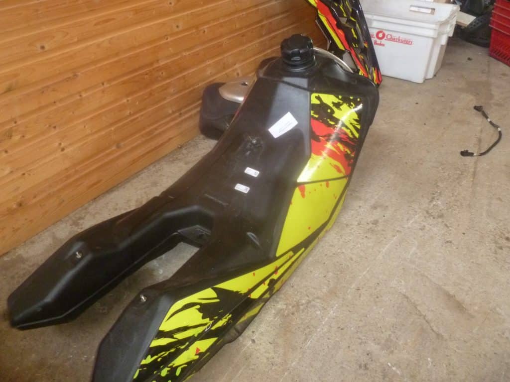 Polaris Switchback Assault 800 144" -17 Bränsletank