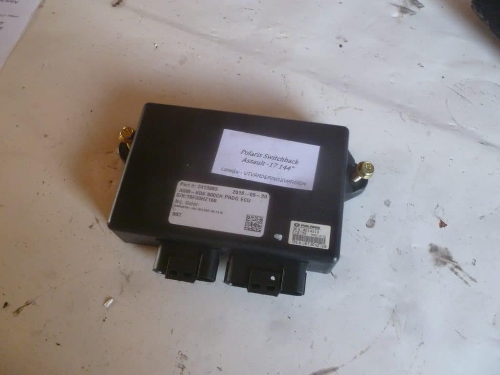 Polaris Switchback Assault 800 144" -17 Databox