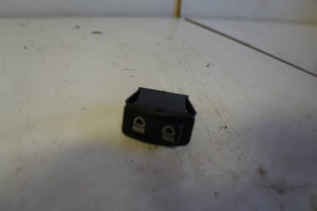 Polaris Pro-rmk 850 -19  Knapp hel och halvljus