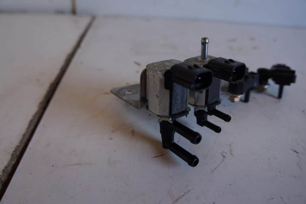 Yamaha Sidewinder x-tx -17 Solenoid 2st