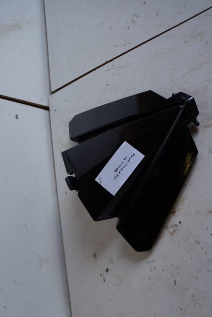 Polaris Pro-rmk 800 -18  Lock