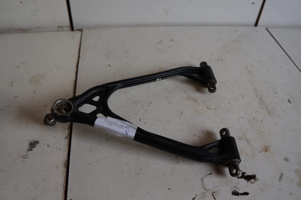 Polaris Pro-rmk 800 -18 A-arm övre vänster