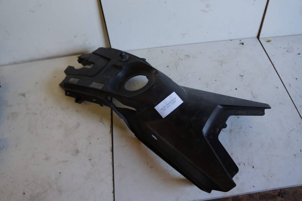 Ski-doo Summit 850 sp 146" -18  Tankplast