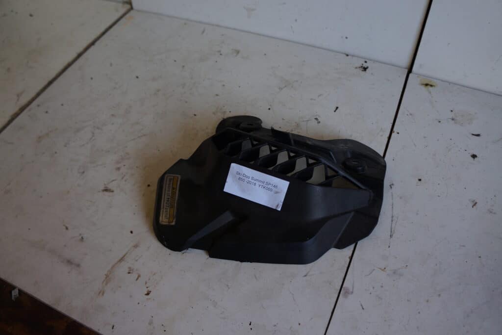 Ski-doo Summit 850 sp 146" -18  Plastgaller