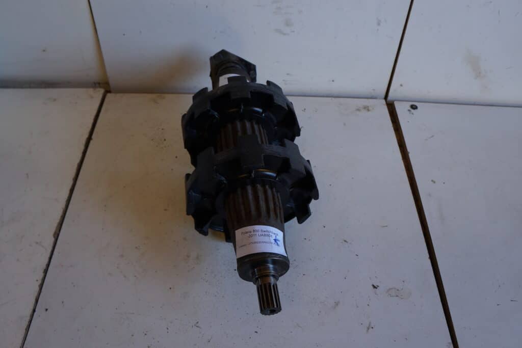 Polaris Switchback Assault 800 -11  Drivaxel