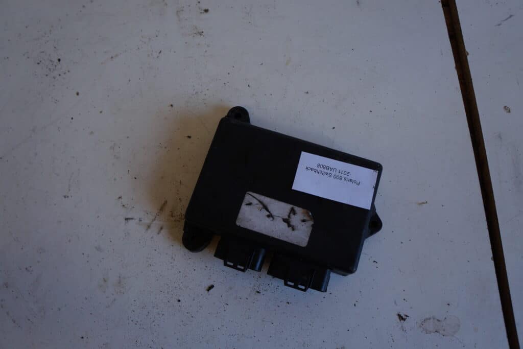 Polaris Switchback Assault 800 -11  Databox