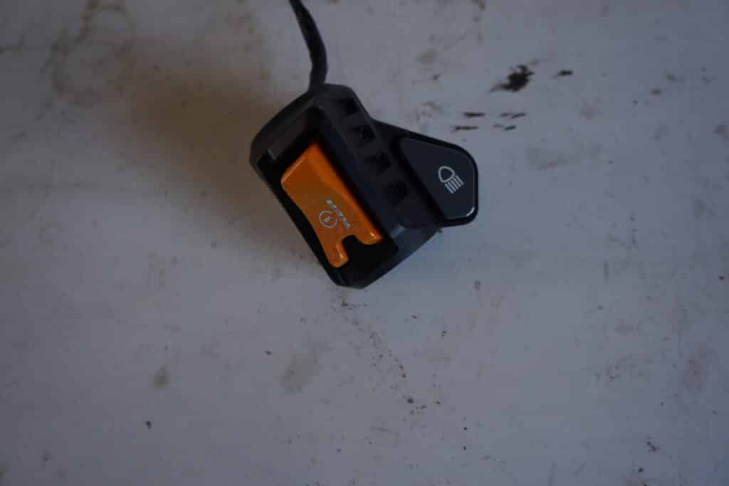 Ski-doo Summit 800  146" -13  Knappkonsoll rer halvljus helljus
