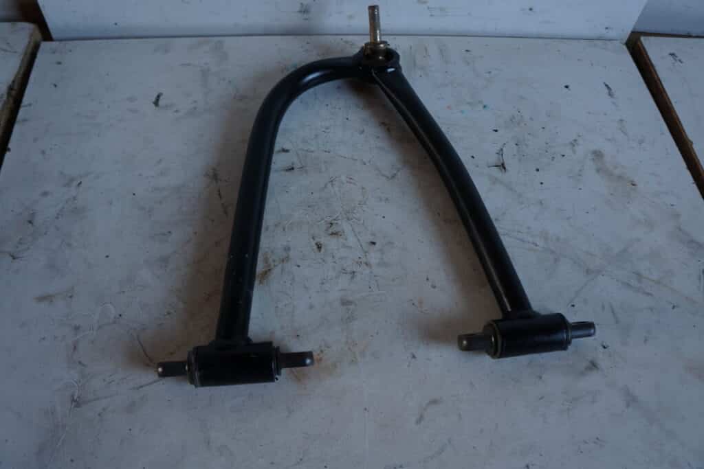 Polaris Pro-rmk 800 163" -16 A-arm övre höger