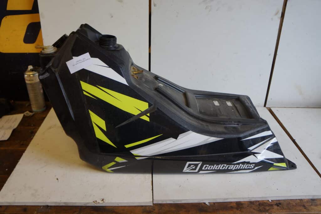 Polaris pro-rmk 850 -19  Bränsletank