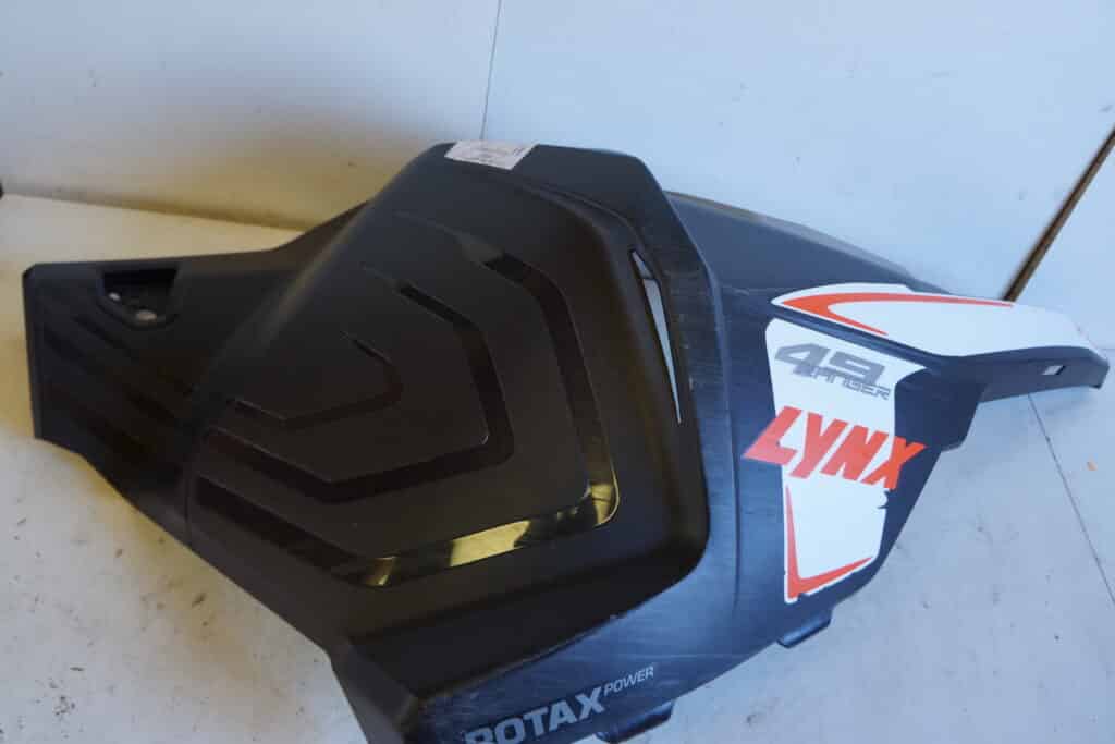Lynx Ranger Pro 600r -20  Sidokåpa, höger