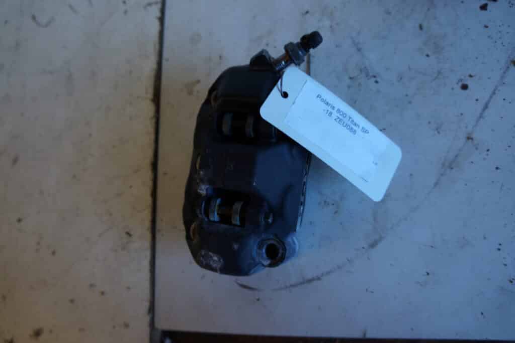 Polaris Titan 800 sp -18  Bromsok