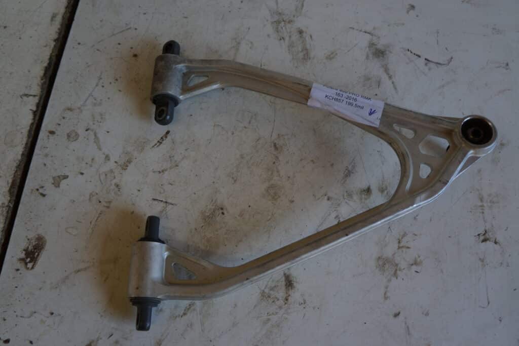 Polaris pro-rmk 800 -16  A-arm övre vänster