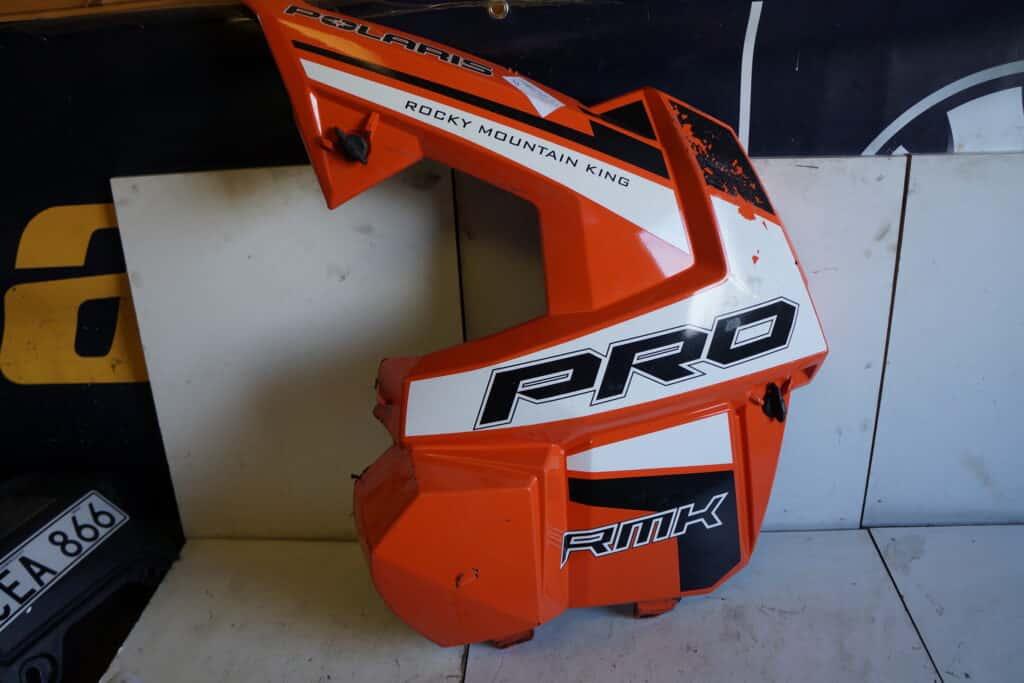 Polaris Pro-rmk 850 -19  Sidokåpa, vänster