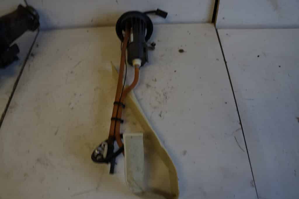 Polaris SKS 800 155" -16  Bränslepump