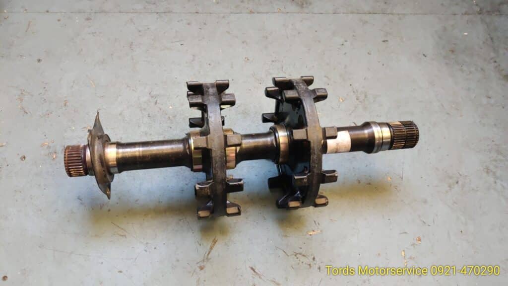 Arctic cat F800 -12  Drivaxel 2,52