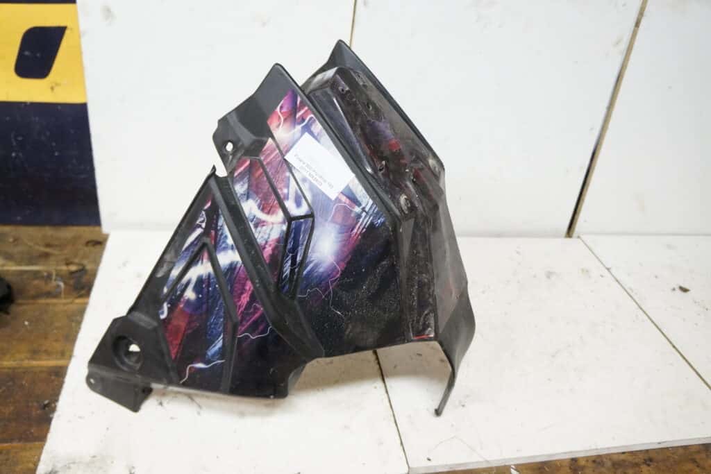 Polaris 800 Pro-Rmk -17 Frontbuk
