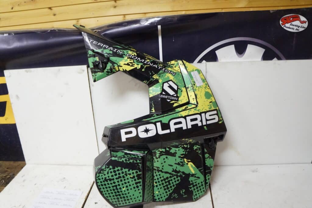 Polaris pro-rmk 800 155"  -16  Sidokåpa, vänster