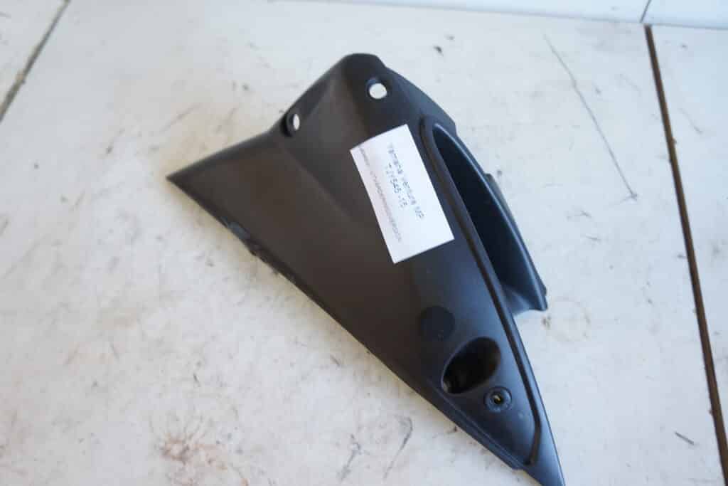 Yamaha Venture multipurpose -15 Plast vid dynan