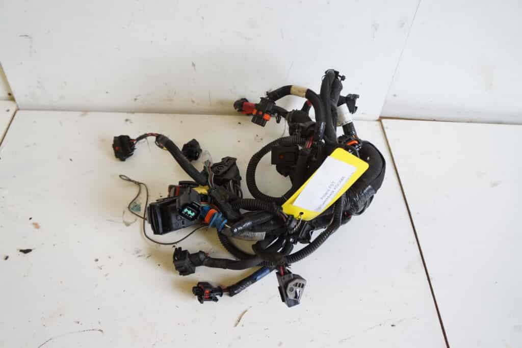 Polaris Switchback FST -08  Motorkabelstam
