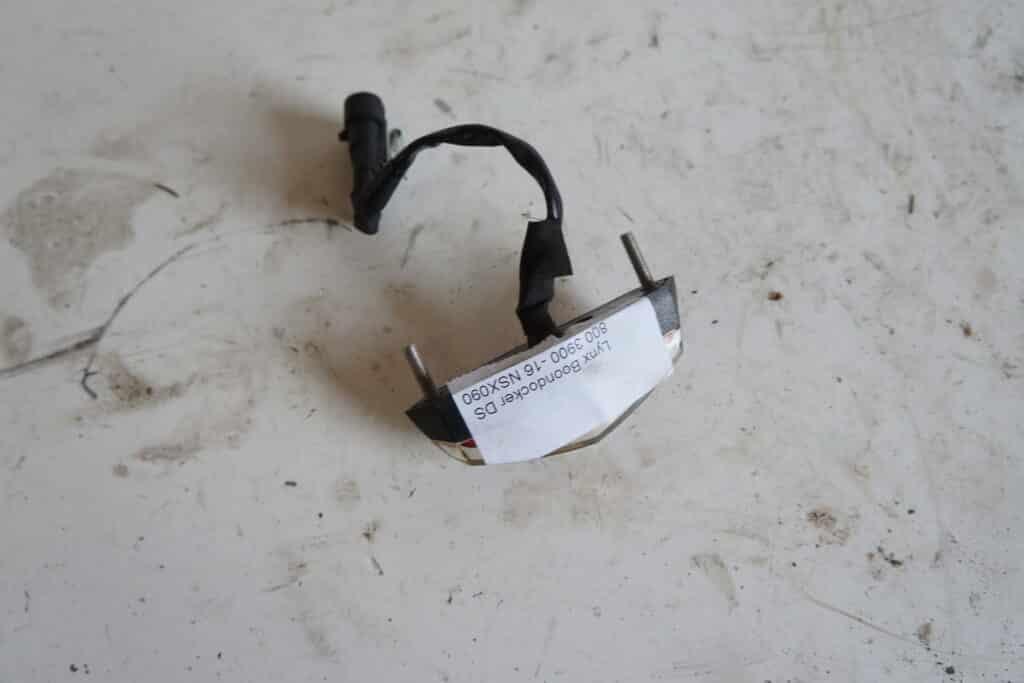 Lynx Boondocker 800 3900DS -16 Bakljus