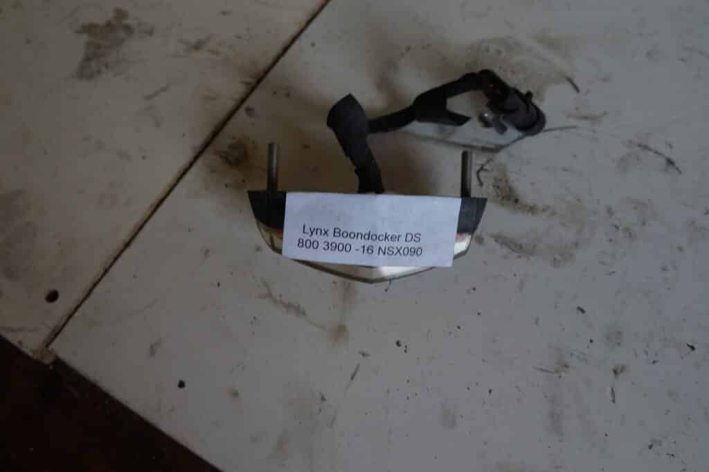 Lynx Boondocker 800 3900DS -16 Bakljus