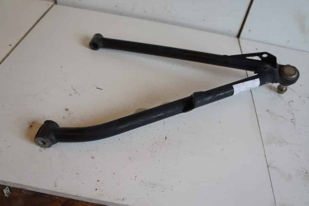 Lynx Boondocker 800 3900DS -16 A-arm, nedre höger