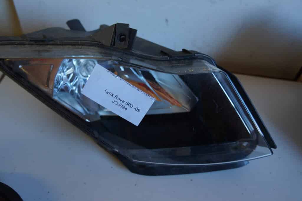 Lynx Rave 600 -09  Framlyse höger