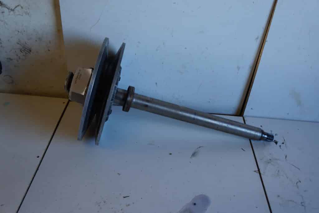 Lynx Rave 600 -09  Sekundärvariator inkl axel