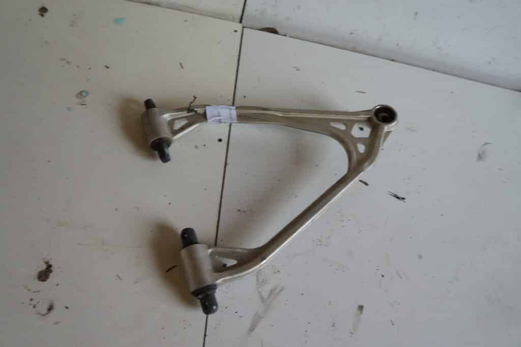 Polaris  Pro-rmk 800 155” -16  A-arm övre vänster