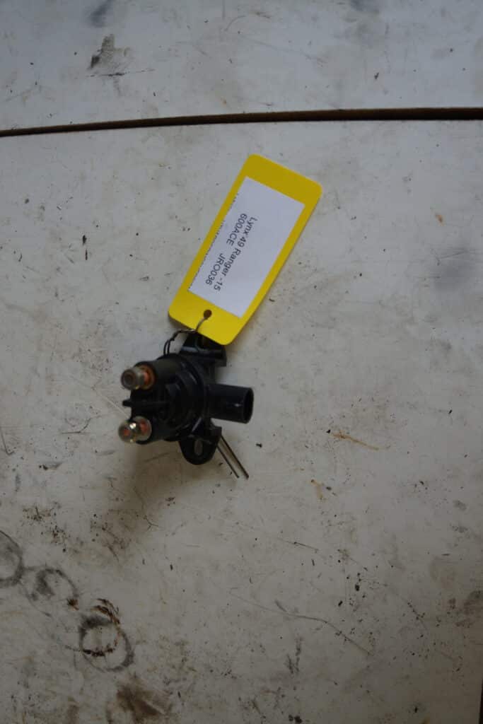 Lynx Ranger 600 ace -15   Solenoid