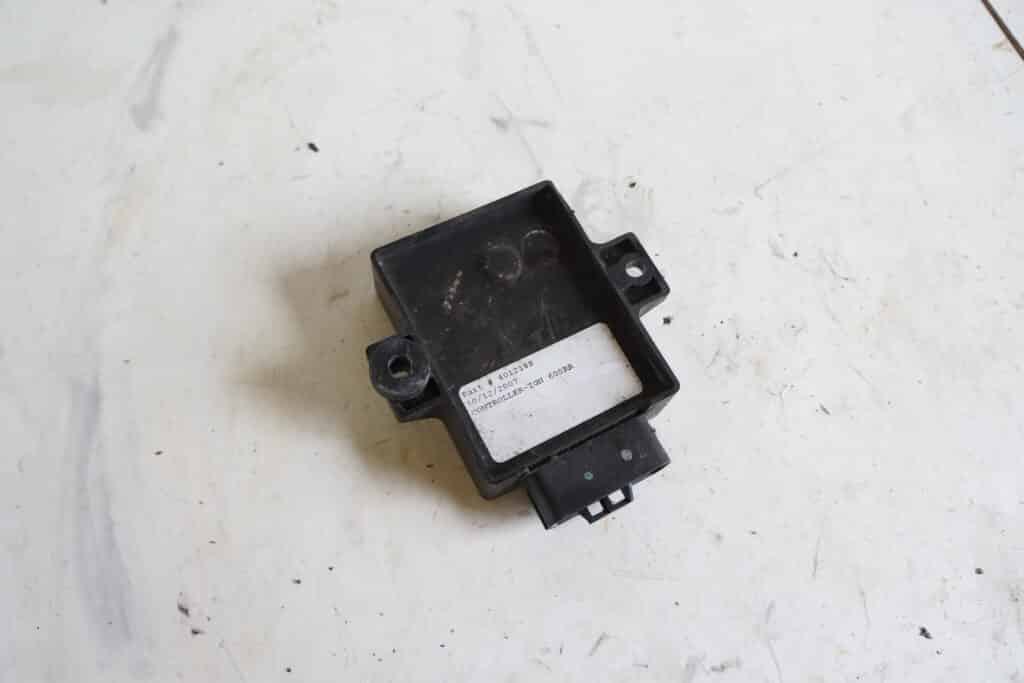 Polaris 600 IQ RR -08   databox