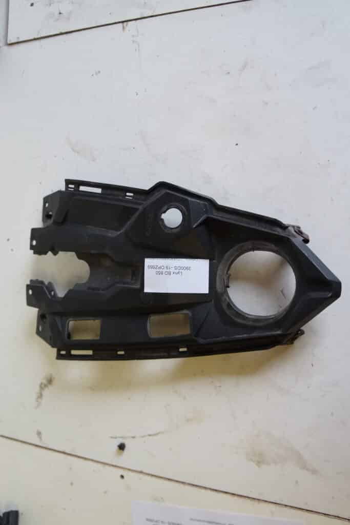 Lynx Boondocker 850 3900ds -19  Tankplast