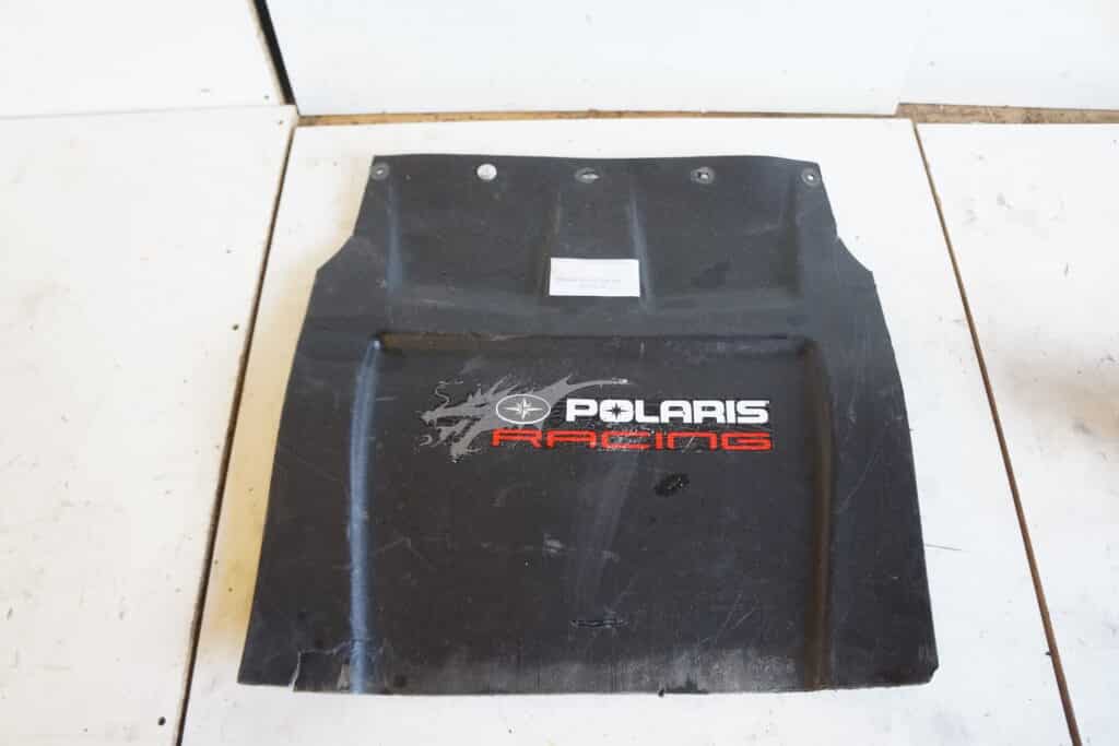 Polaris 600 IQ RR -08   stänkskydd