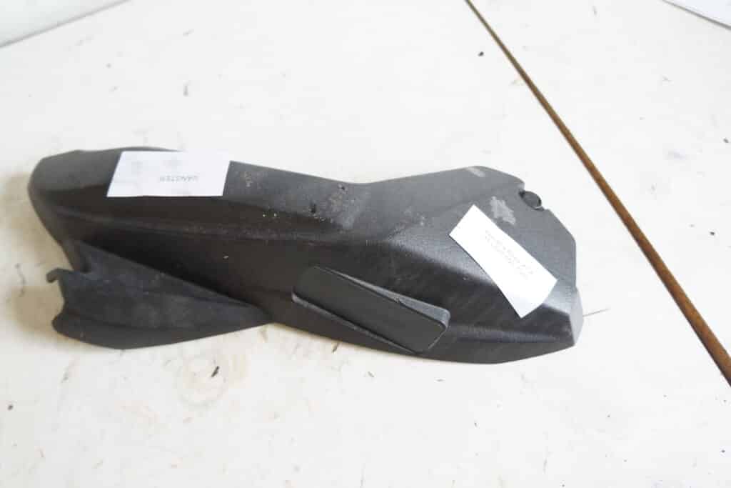 Yamaha Apex XTX -11  Plast kåpa vänster