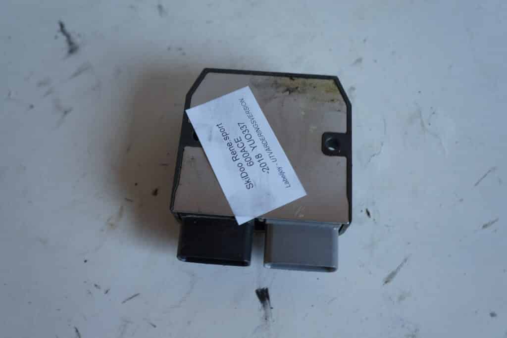 Ski-doo Renegade 600 ace -18  Voltregulator