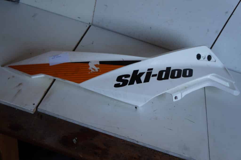 Ski-doo Renegade 600 ace -18  Huvsida Vänster