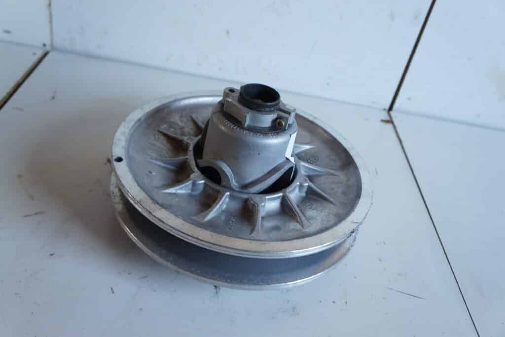 Ski-doo Renegade 600 ace -18  Sekundärvariator