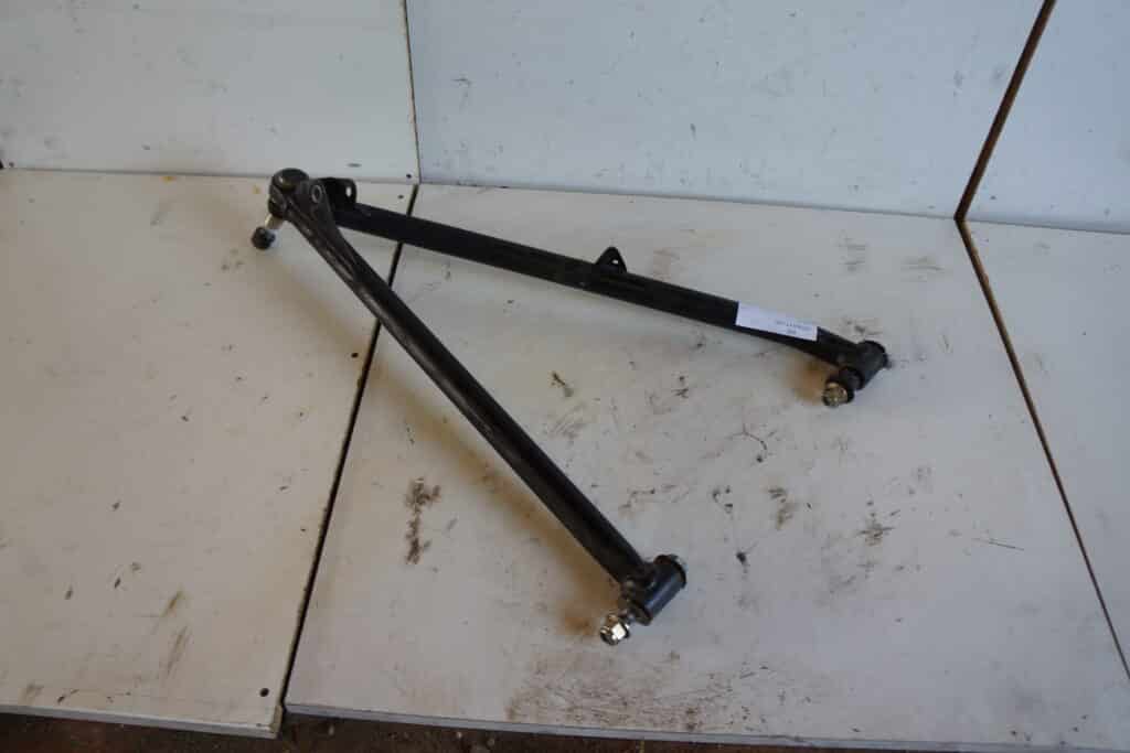 Ski-doo Freeride 850 146 -18  A-arm, nedre, höger