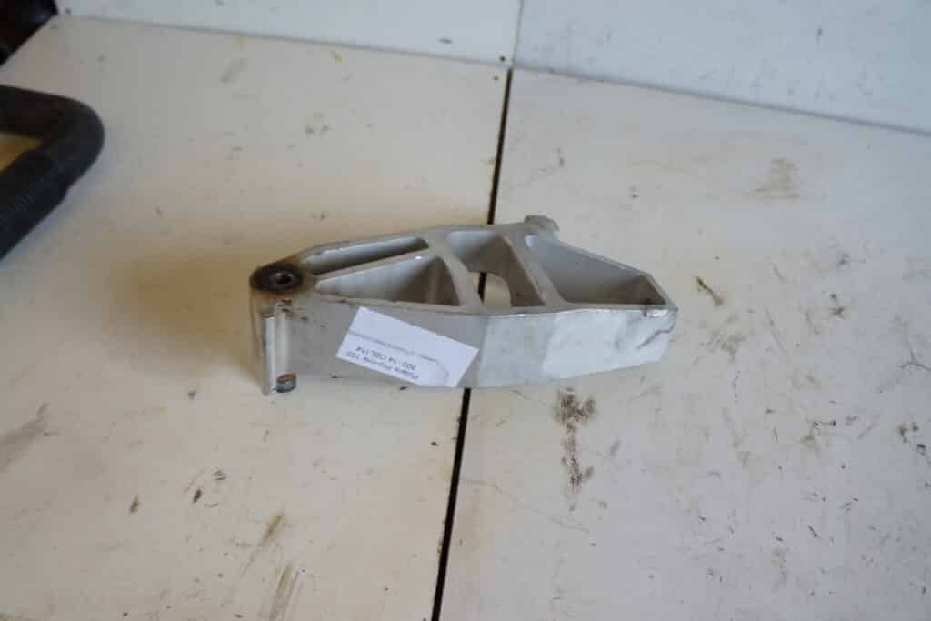 Polaris pro-rmk 800 -14    skidben höger