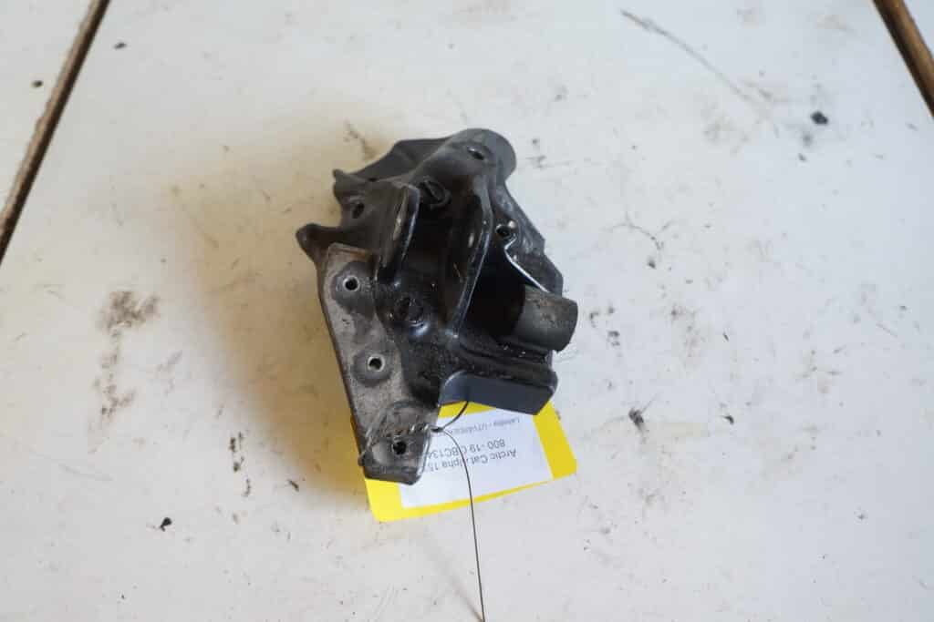 Arctic cat Alpha 153 -19  chassiestag