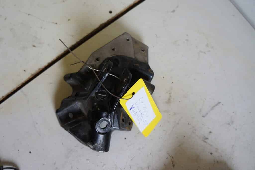 Yamaha Sidewinder Btx 153 -17  Chassiefäste