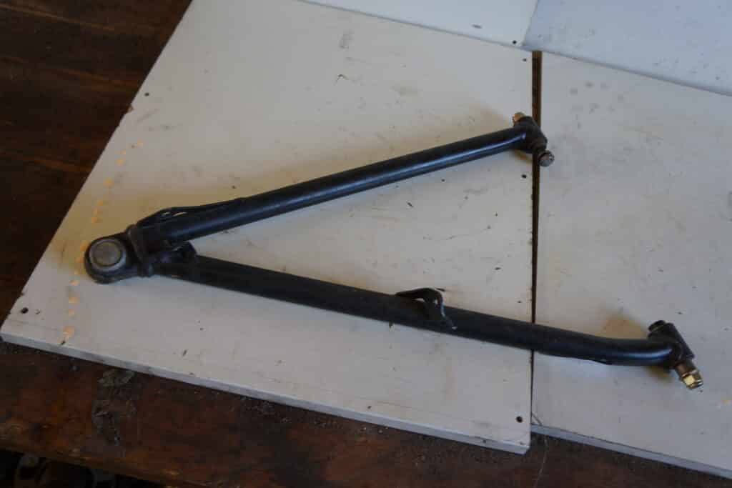 Lynx Boondocker 850 3700RE -19  A-arm, nedre vänster