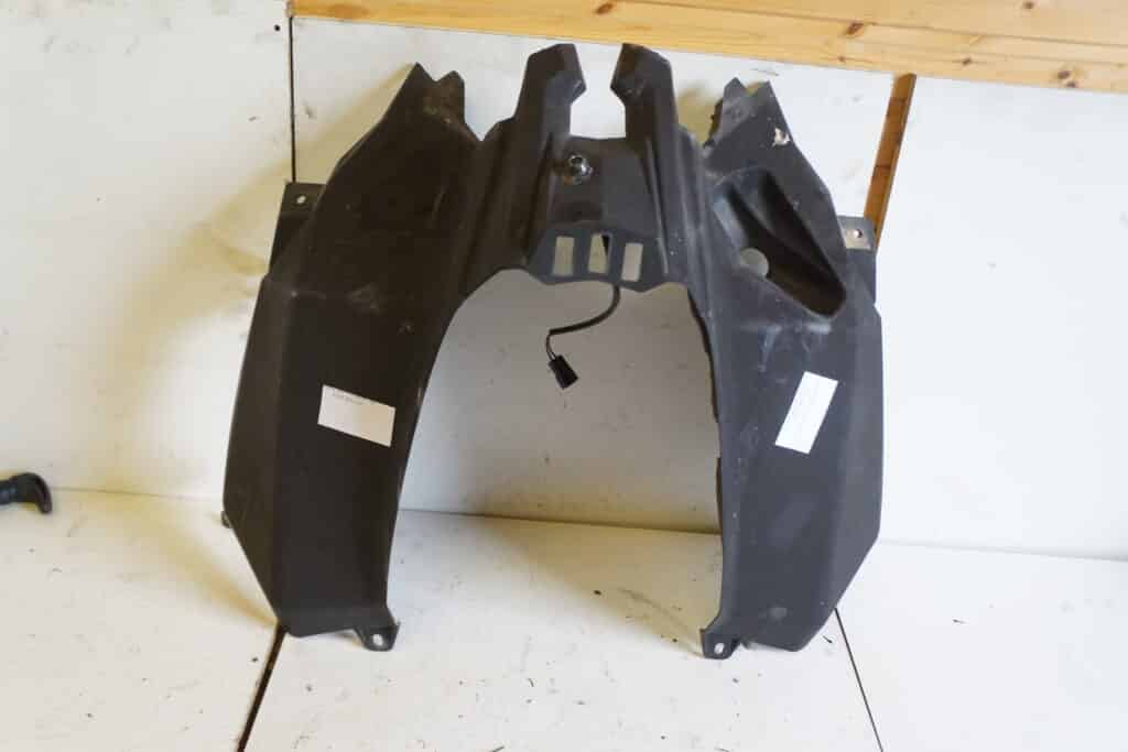 Polaris pro-rmk 800 -16    tankplast