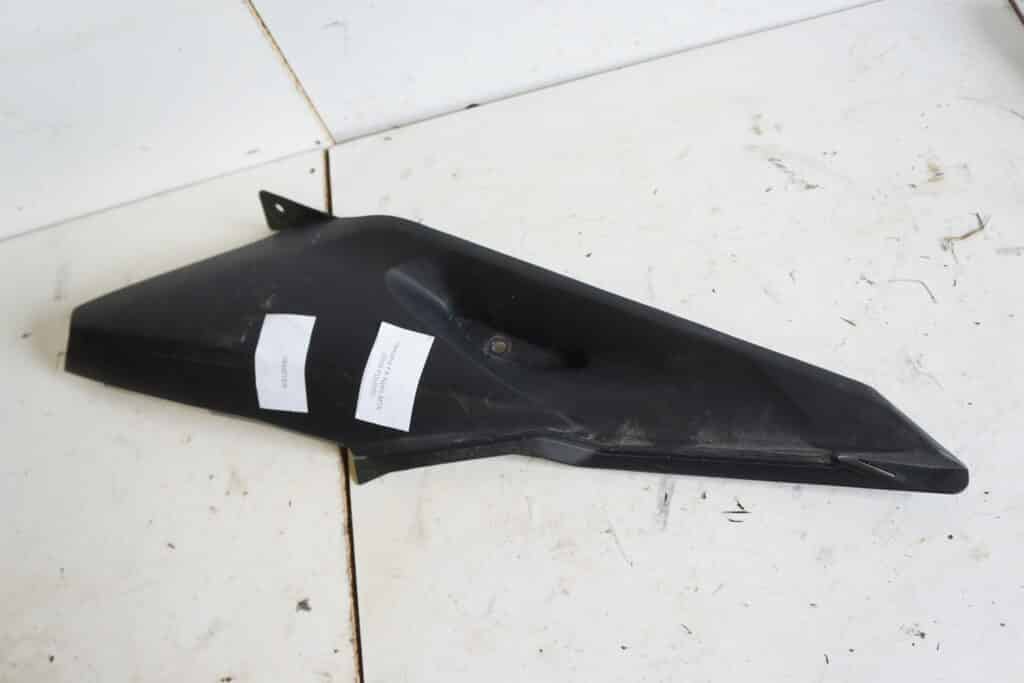 Yamaha Nytro Mtx -09  Plastkåpa vänster