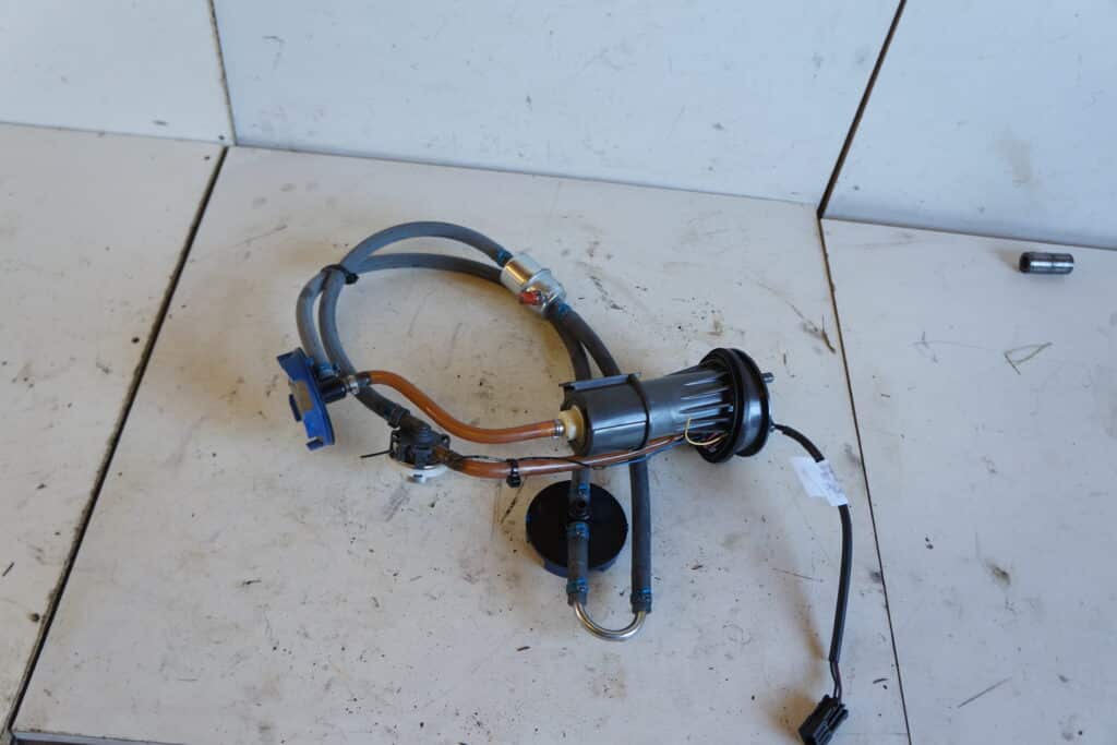 Polaris pro-rmk 800 -15    bränslepump