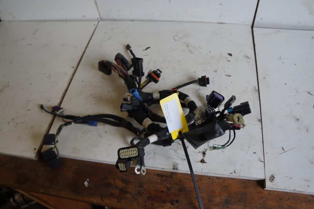 Polaris pro-rmk 800 -15    kabelstam