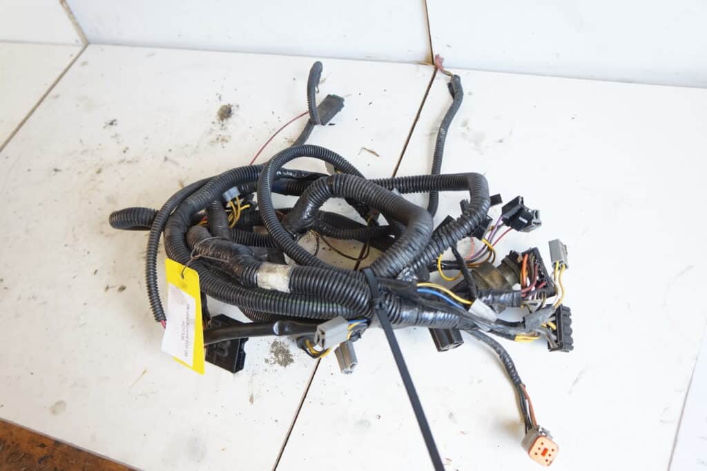 Ski-doo Summit 600 -99  Kabelstam