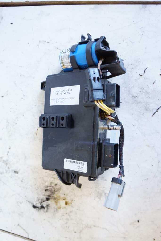Ski-doo Summit X 850 154” -18  ECM-box
